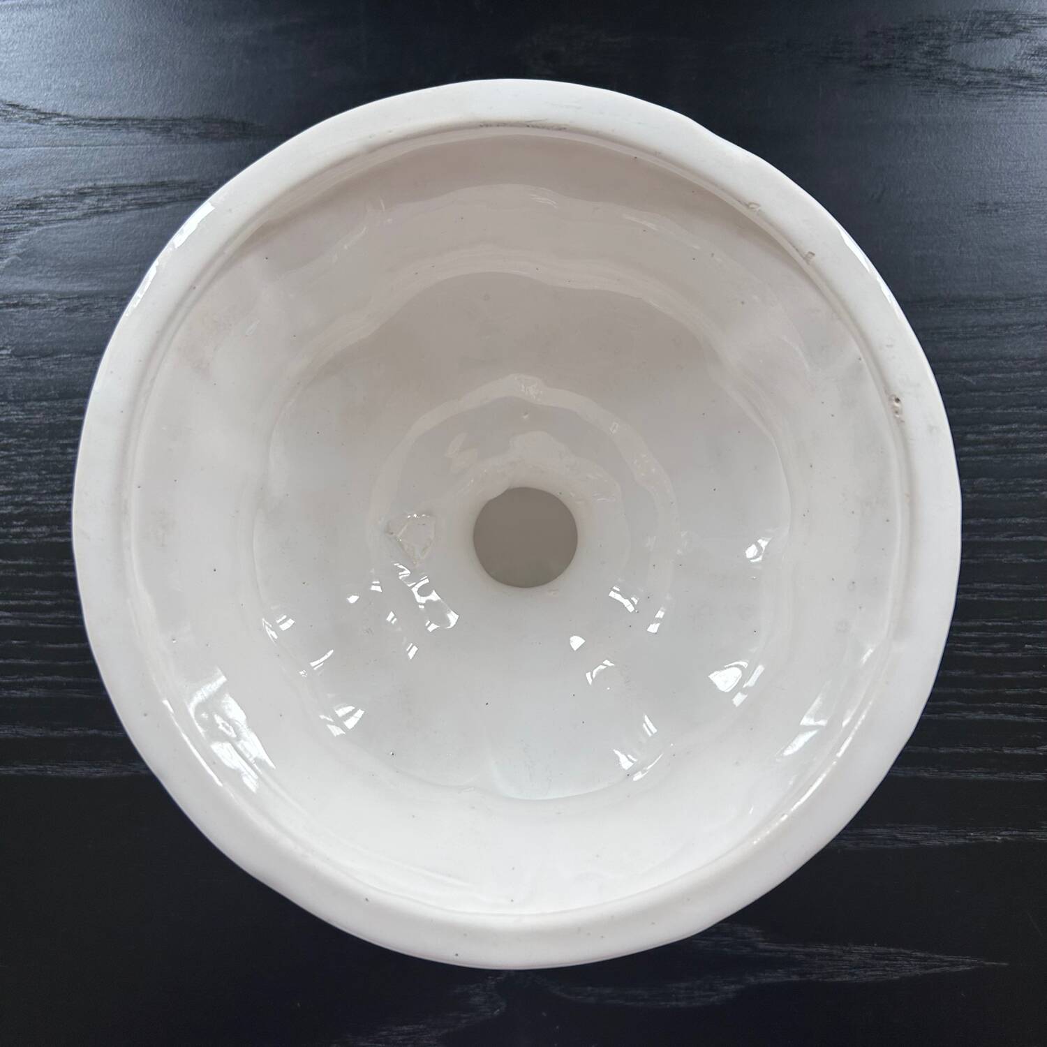 Medici style flowerpot