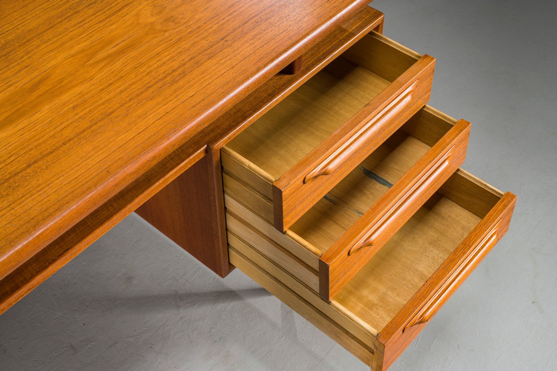Model RT200 desk in teak by Heinrich Riestenpatt, Germany, 1960s