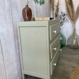 Vintage chest of drawers