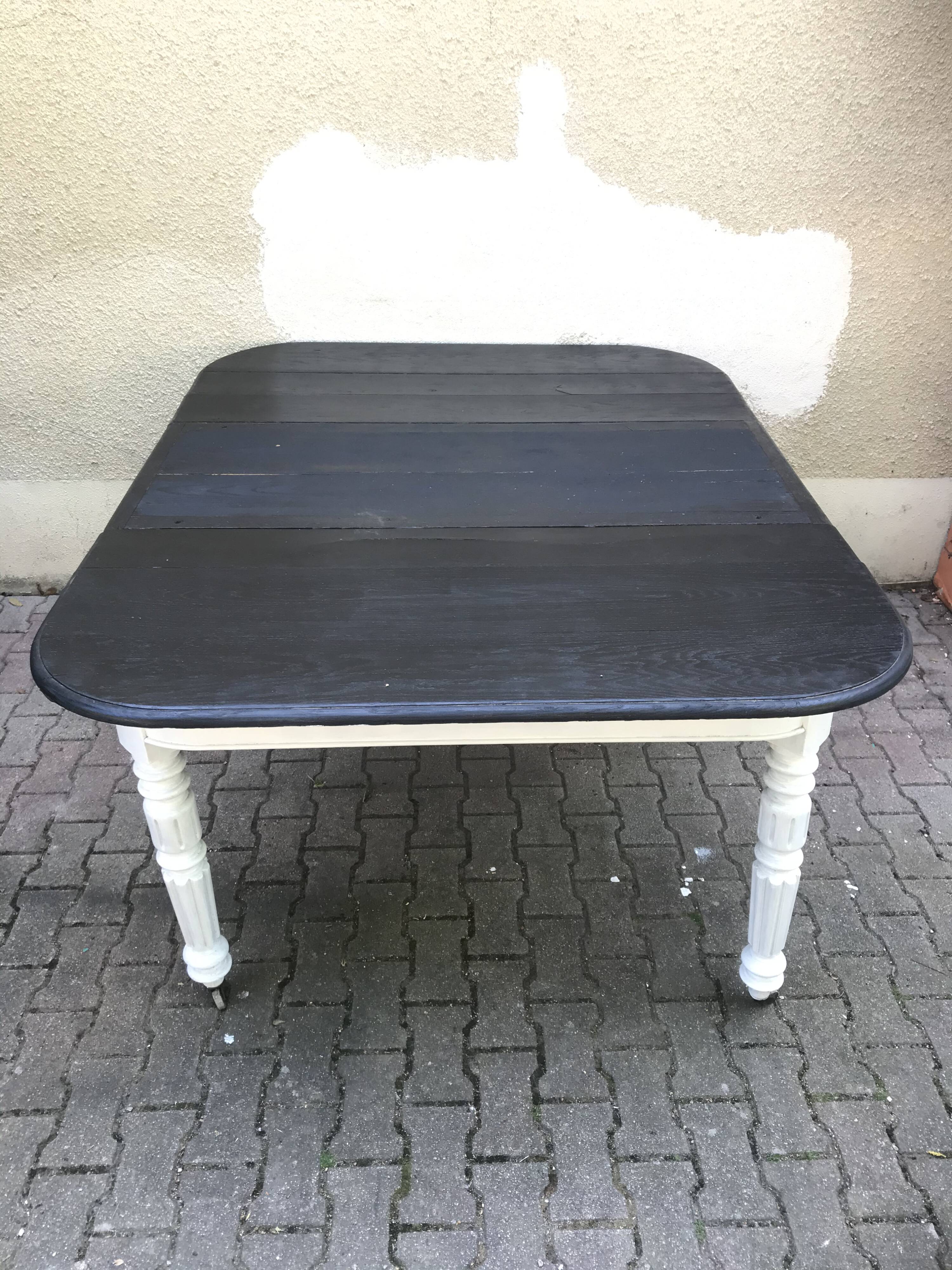 Old table Henri II