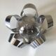 Applique fleur métal chromé vintage annees 70