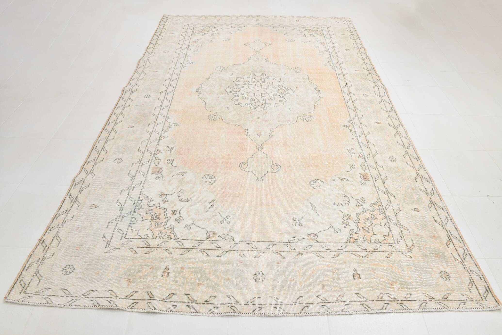 7x11 Vintage Peach Beige Turkish Rug, 206x335Cm