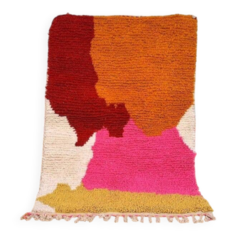 Handmade traditional Beni Ourain Berber rug, size 150 x 250 cm.