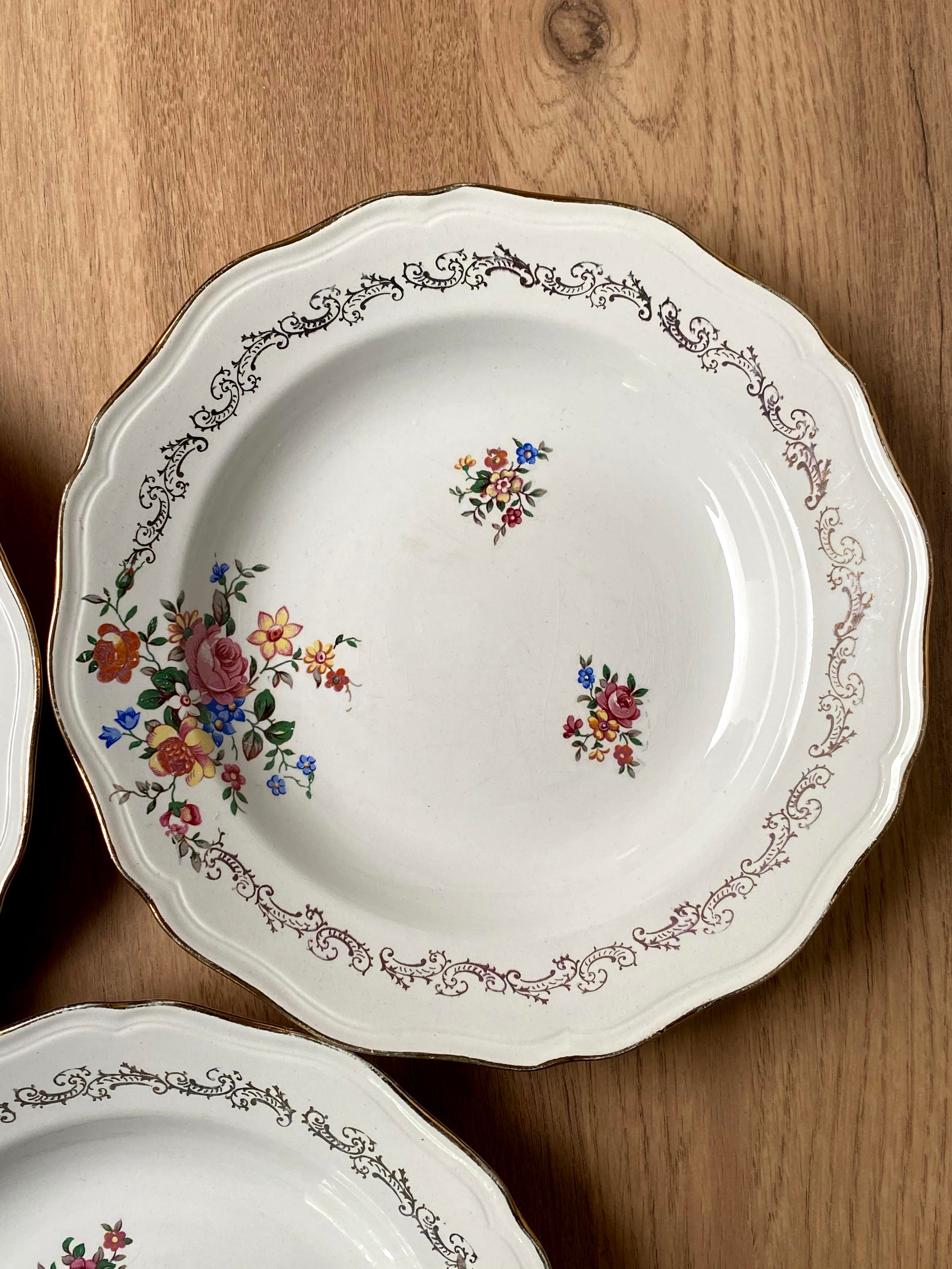 Set of 3 hollow plates The Almond Mira