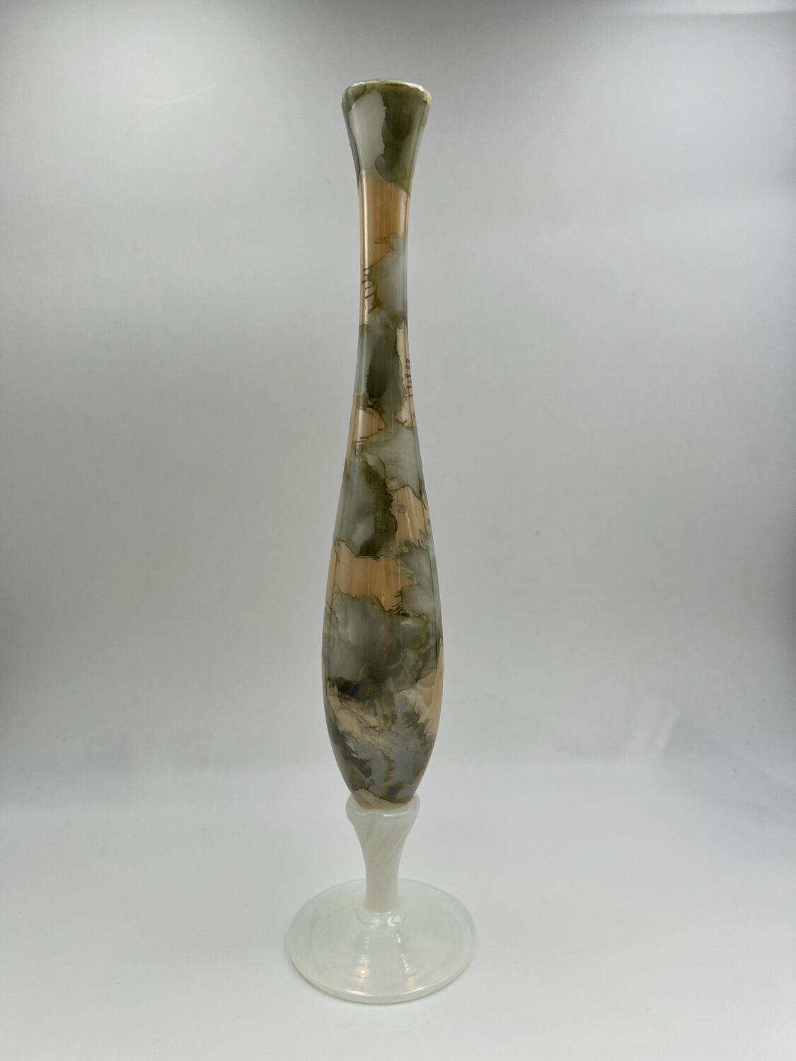 Vase soliflore en opaline