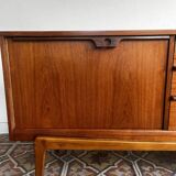 Buffet moderne du milieu du siècle – Meubles Stonehill