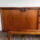 Buffet moderne du milieu du siècle – Meubles Stonehill