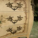 Lacquered chest of drawers Louis XV style