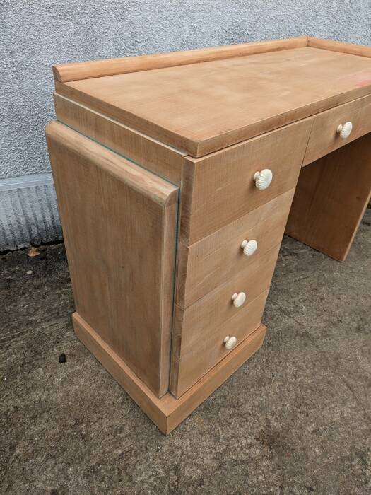 Art deco desk