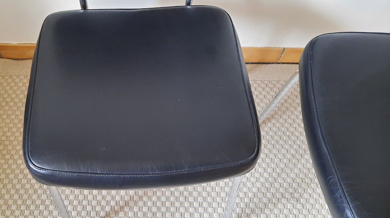 Lot of vintage chairs