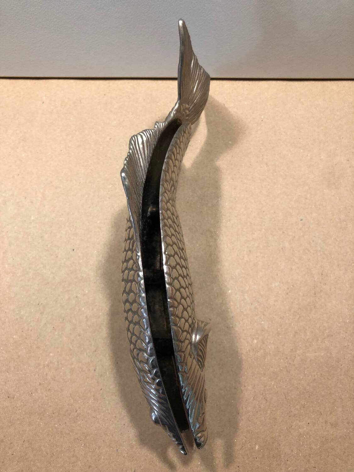 Silver metal fish