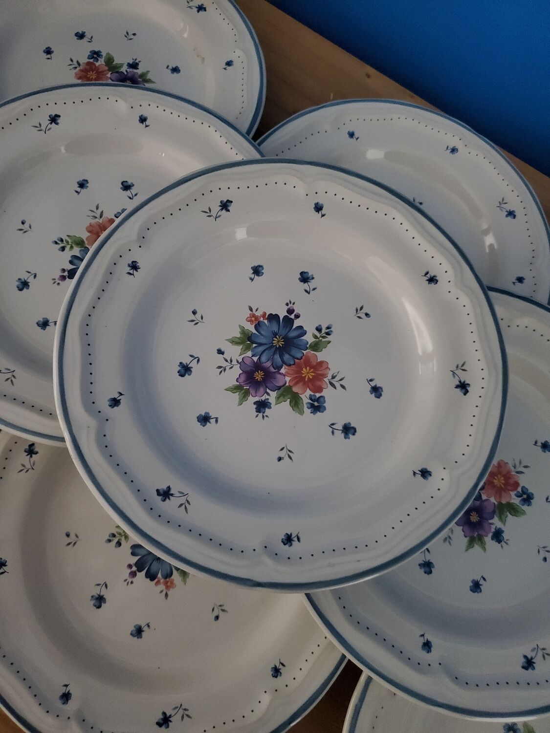 Lot 9 provincial bouquet dessert plates