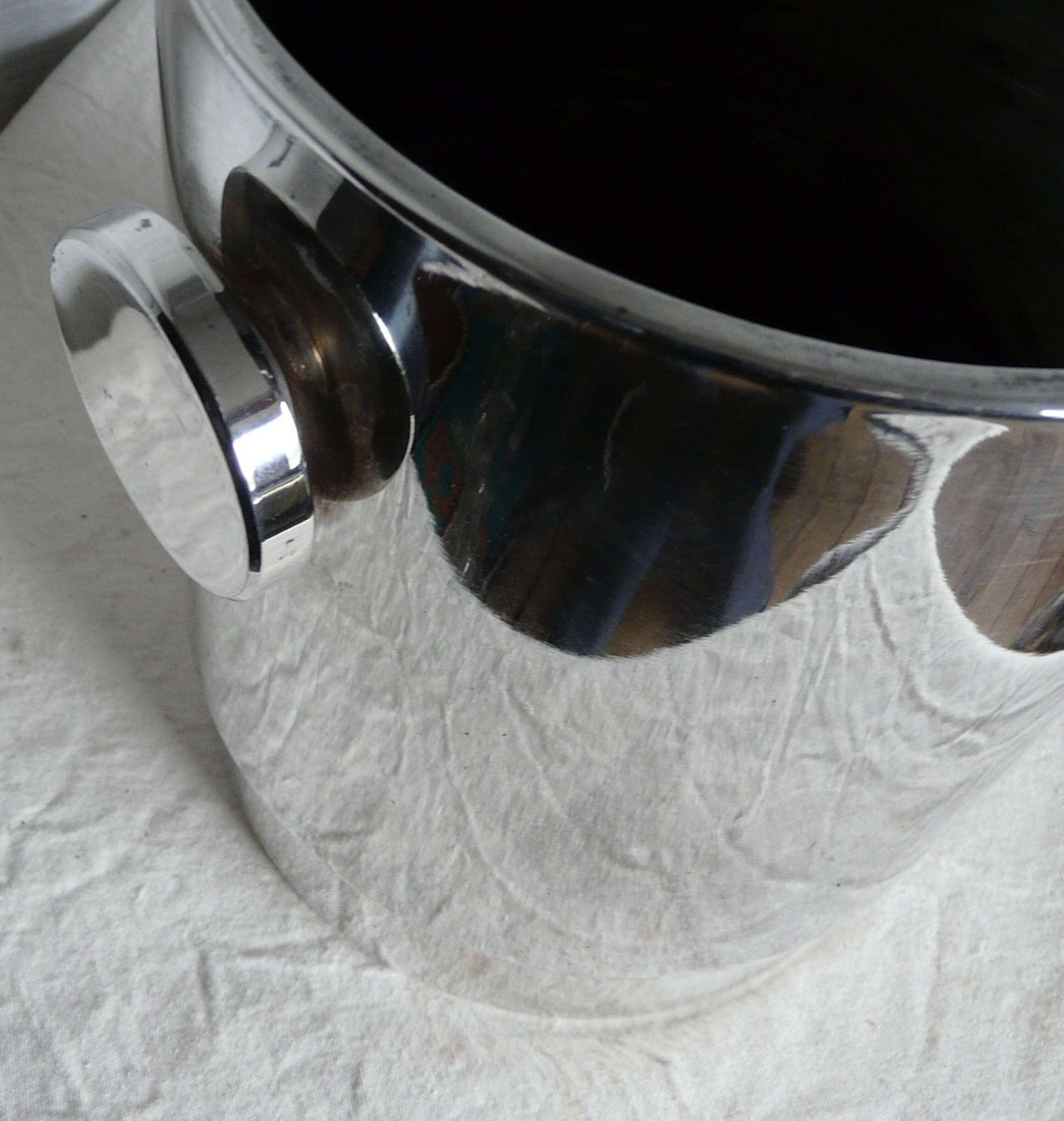 Modernist silver metal Champagne (or wine) bucket