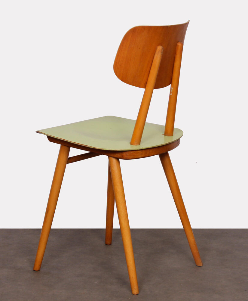 Suite de 4 chaises vertes pour Ton, 1960