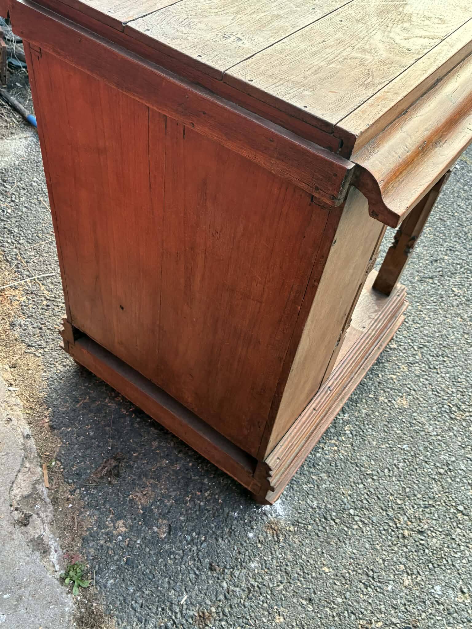 Occasional furniture