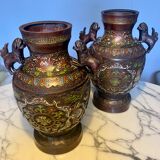 Paire de vases en bronze