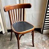 Chaise bistrot en bois foncé et noir