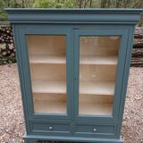 Revisited wooden display cabinet