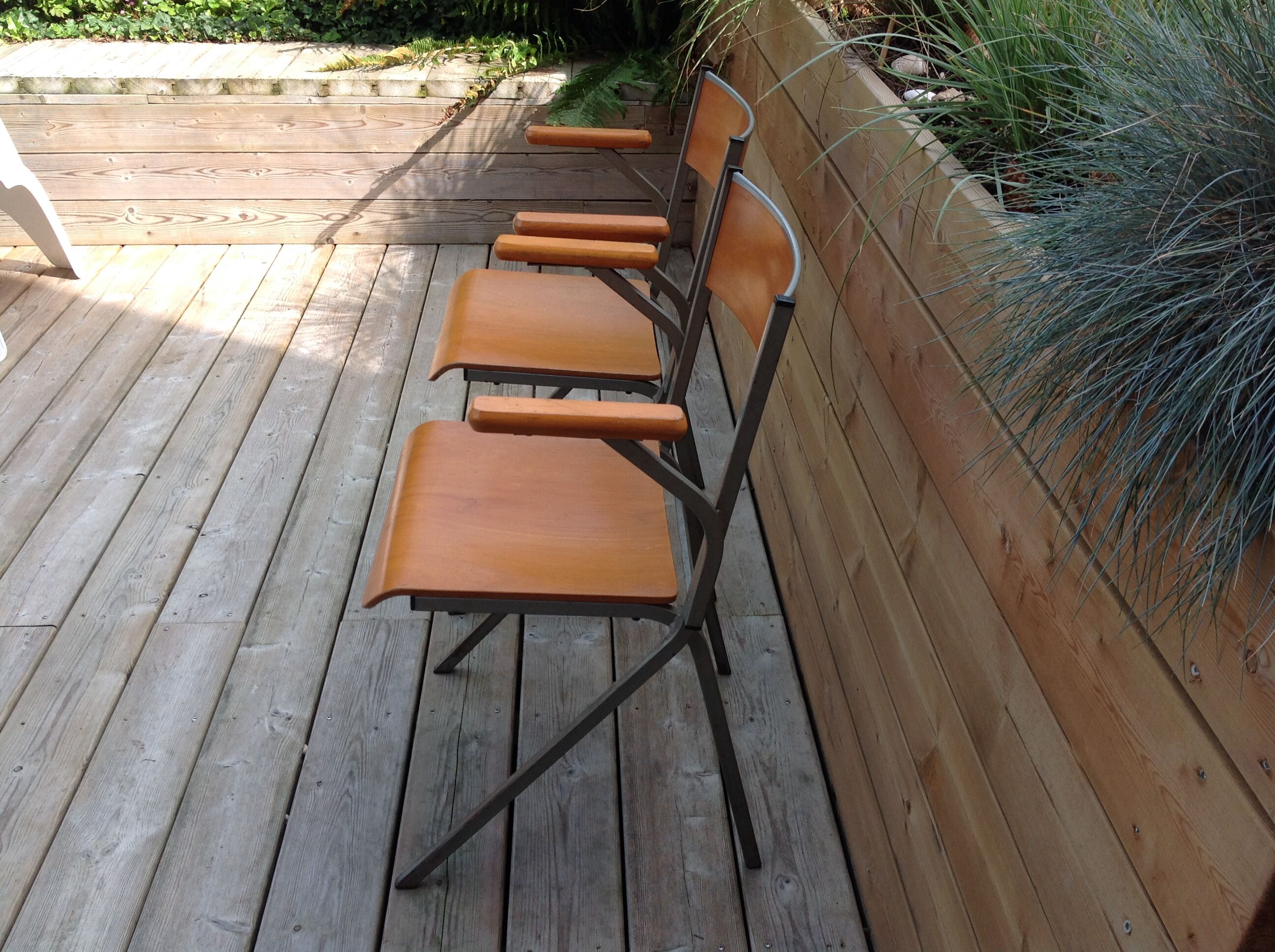 Duo of office chairs