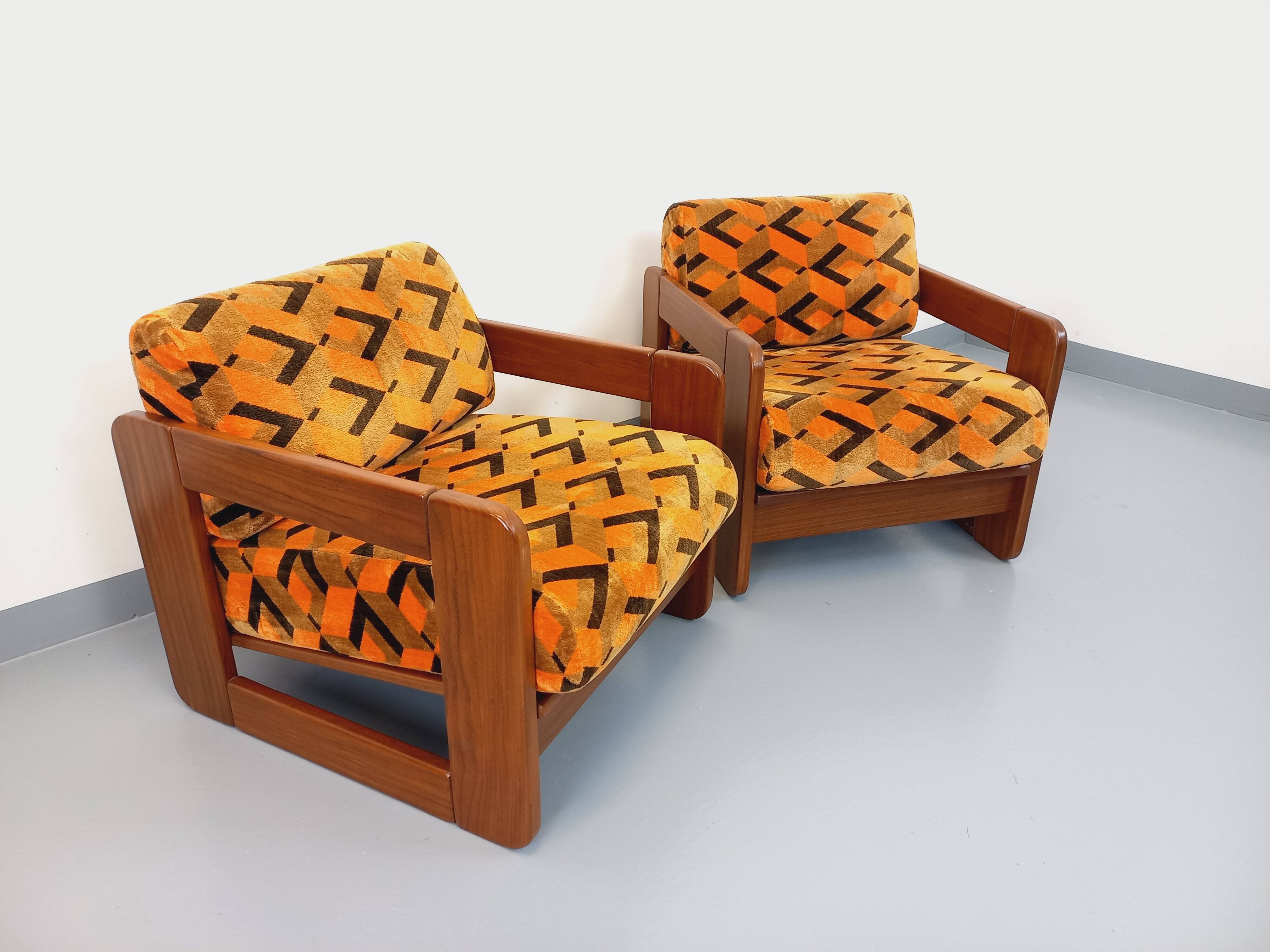 Pair of vintage walnut and velvet fabric sleigh armchairs from the 70s