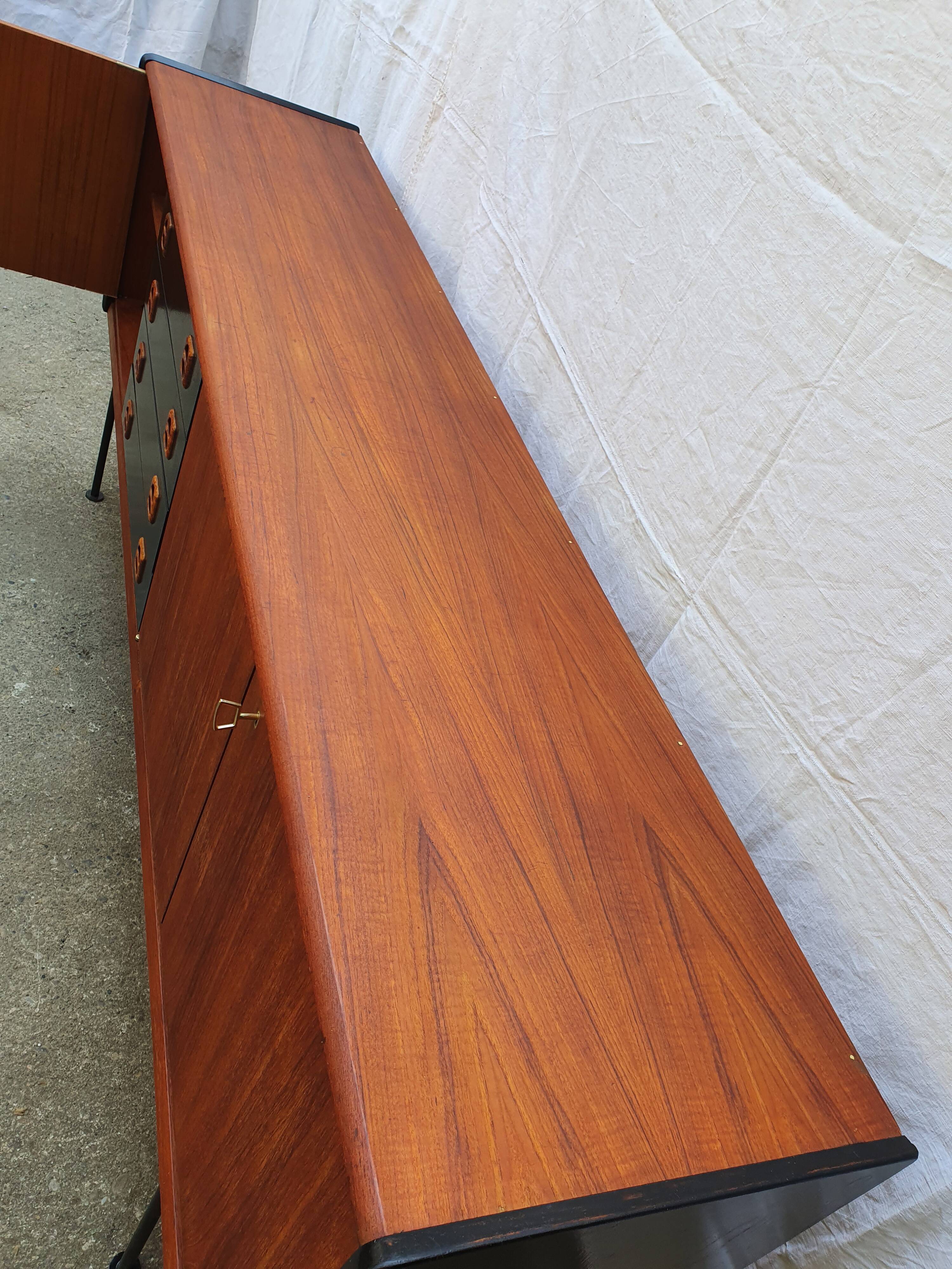 Enfilade Scandinavian style 220 cm teak