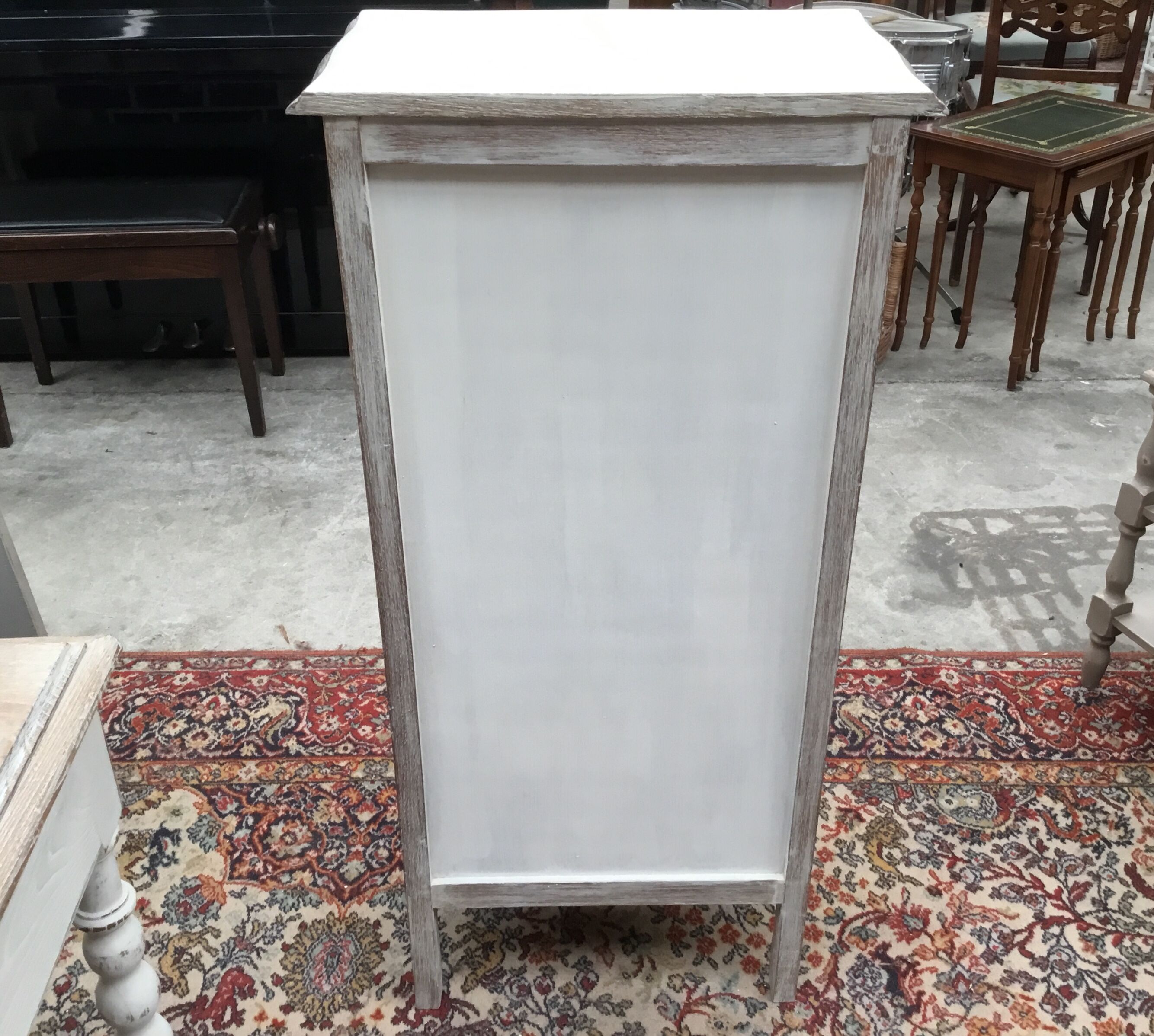 Cerus wood chiffonnier, 5 drawers