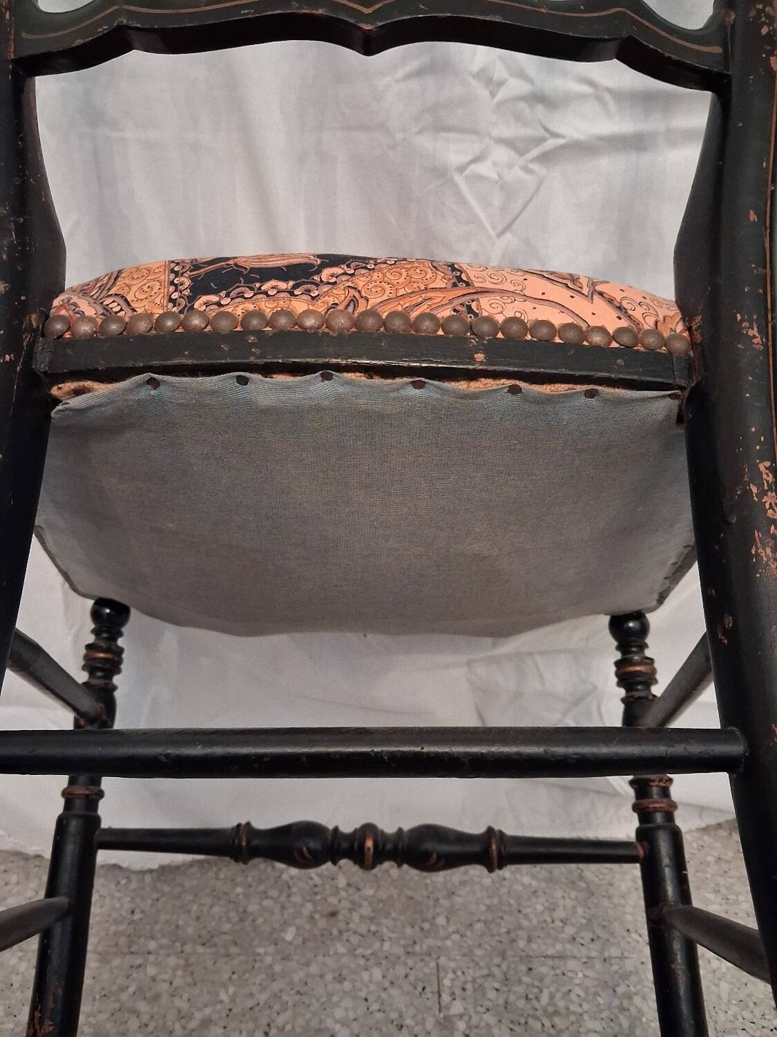 Chaise Napoléon III en bois noirci