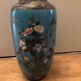 Siloated vase