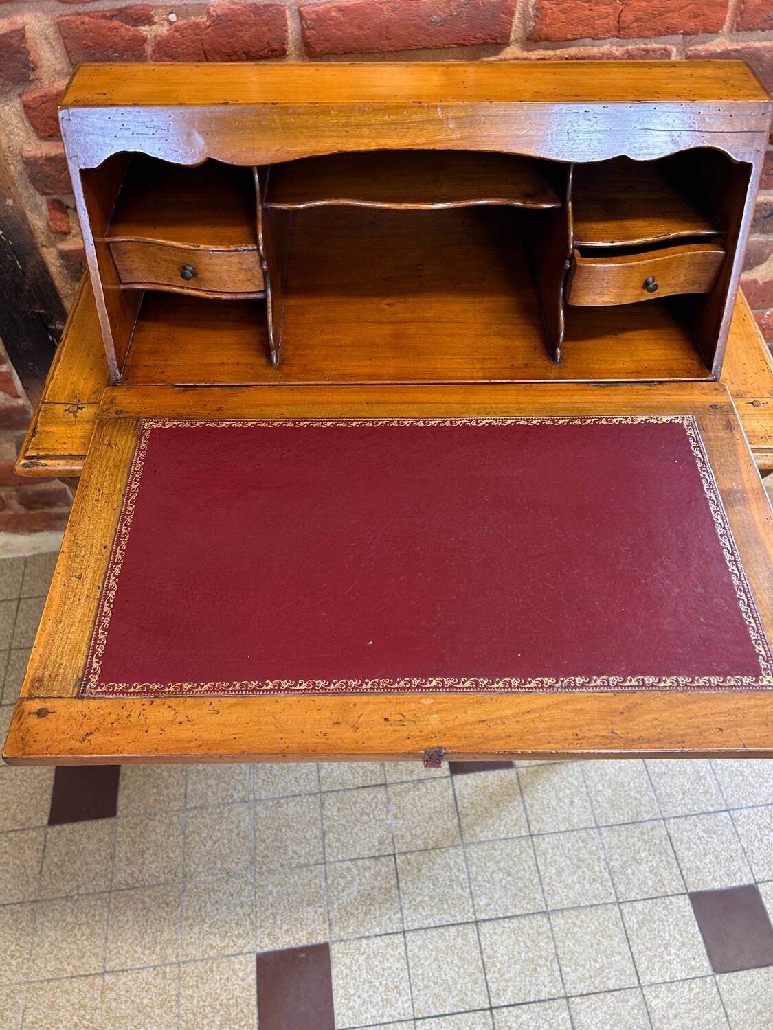 Beautiful vintage Capuchin desk