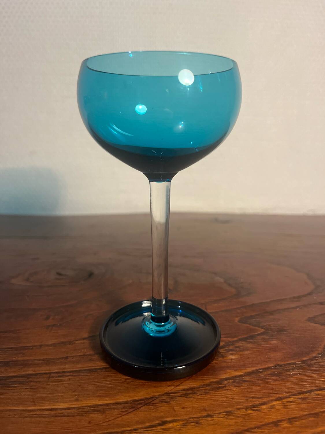 Set of 8 vintage 1960s glasses – elegant blue-green-turquoise design