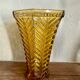 Vase art déco en verre ambré