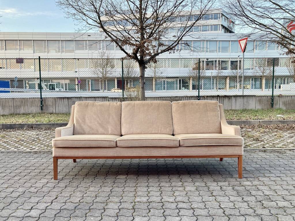 KILL International 60ties Sofa by Rudolf Glatzel