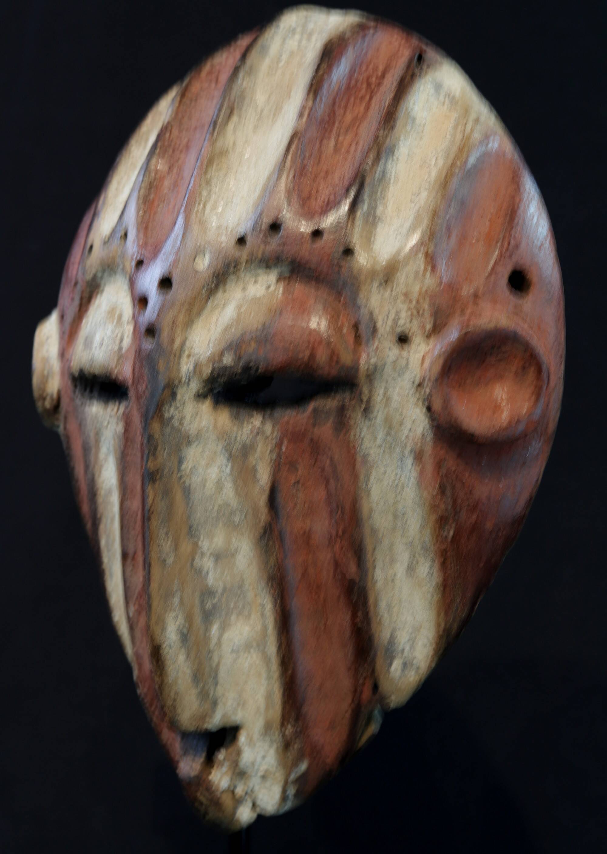 African Tribal Art - Kela Yela Mask DRC - 24.5 Cms