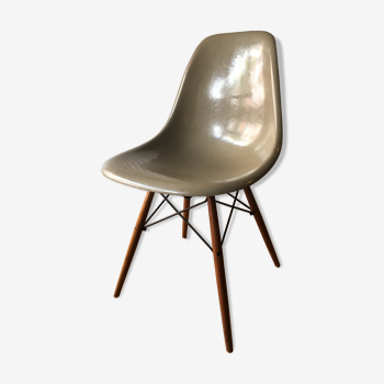 Chaise par Charles & Ray Eames pour Herman Miller