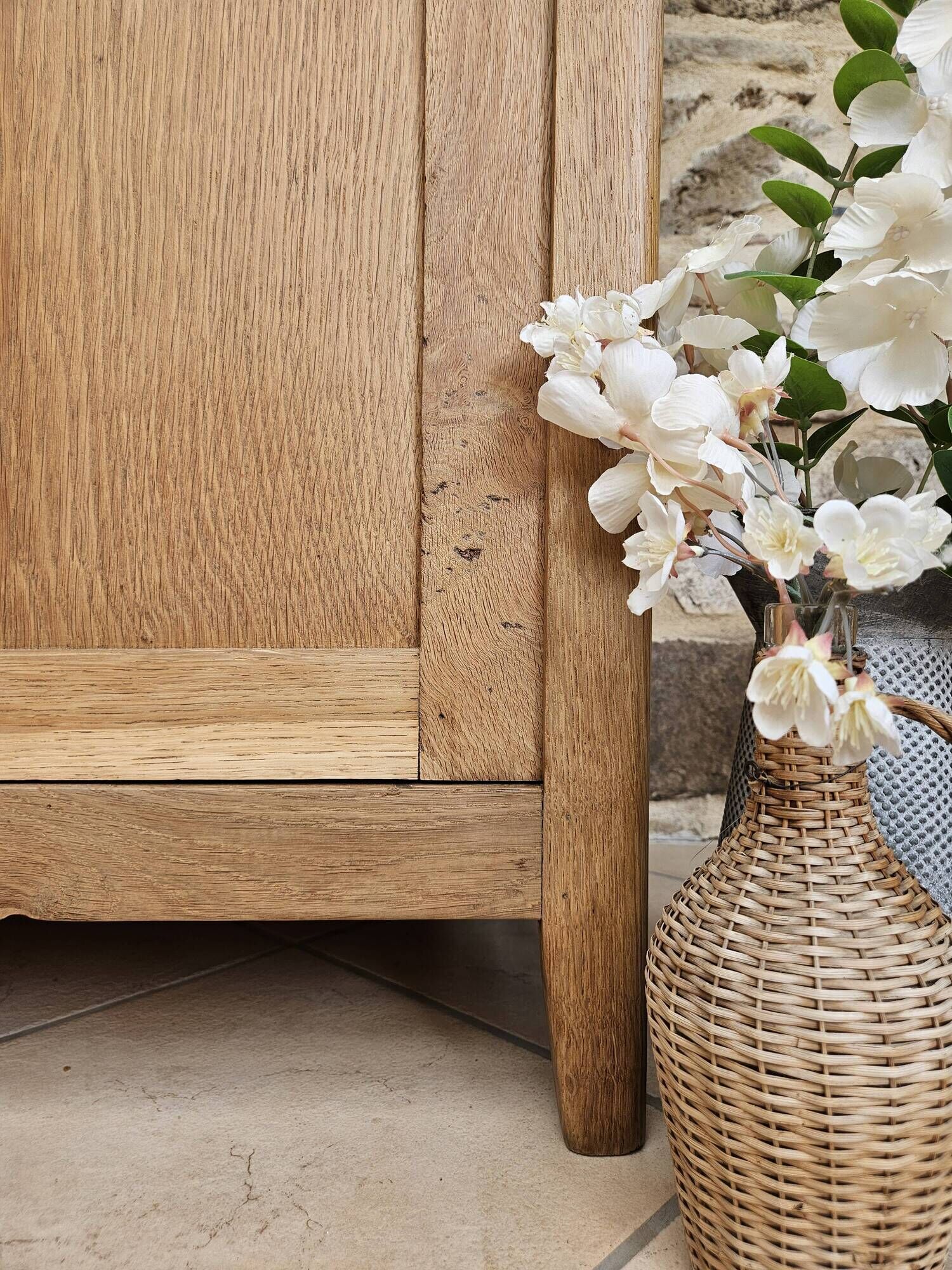 Parisian display cabinet
