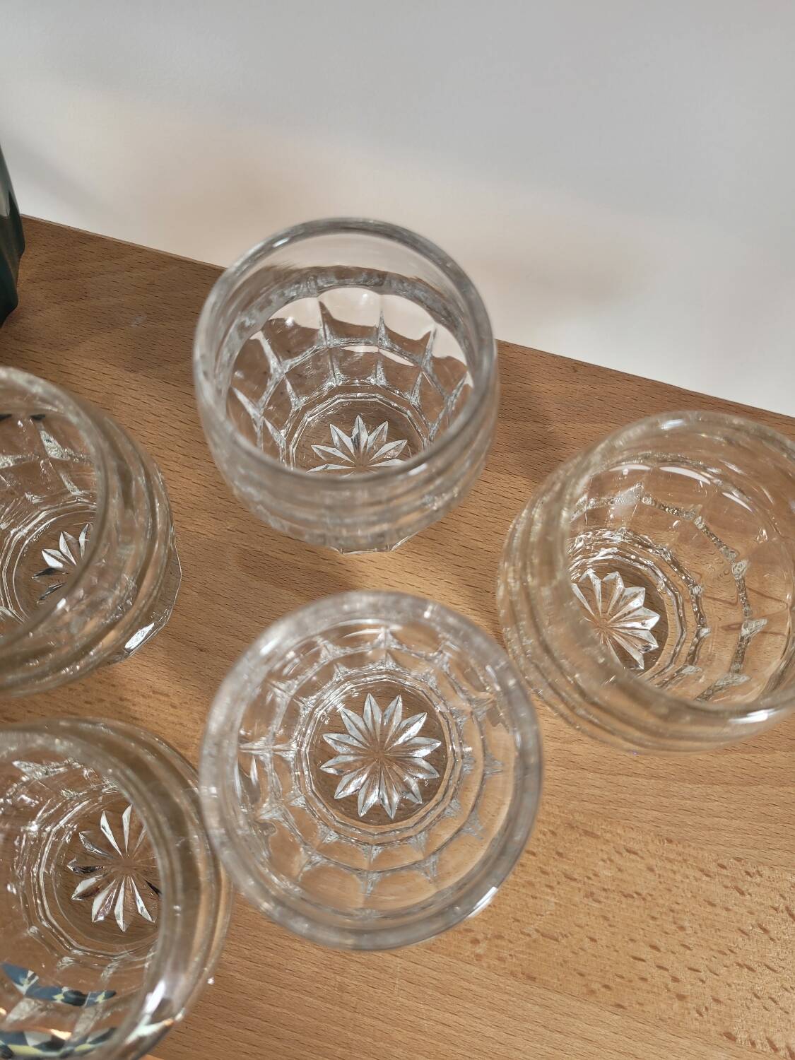 Lot de 5 petits verres années 30