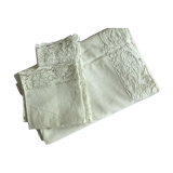 More identical linen drapery adornment Richelieu mother-of-pearl buttons