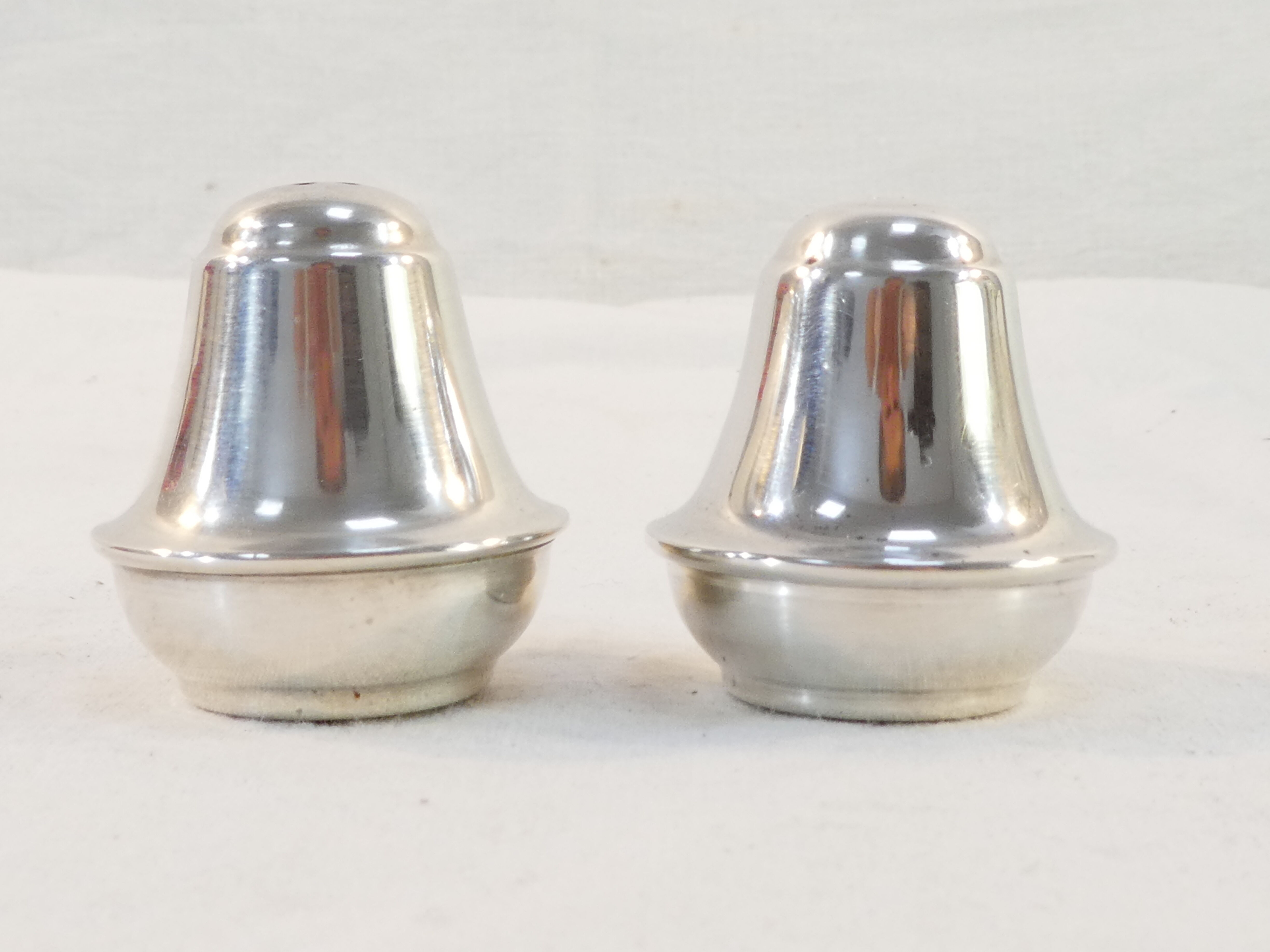 Pair of salt pans and its plate in solid silver 925 montenegro