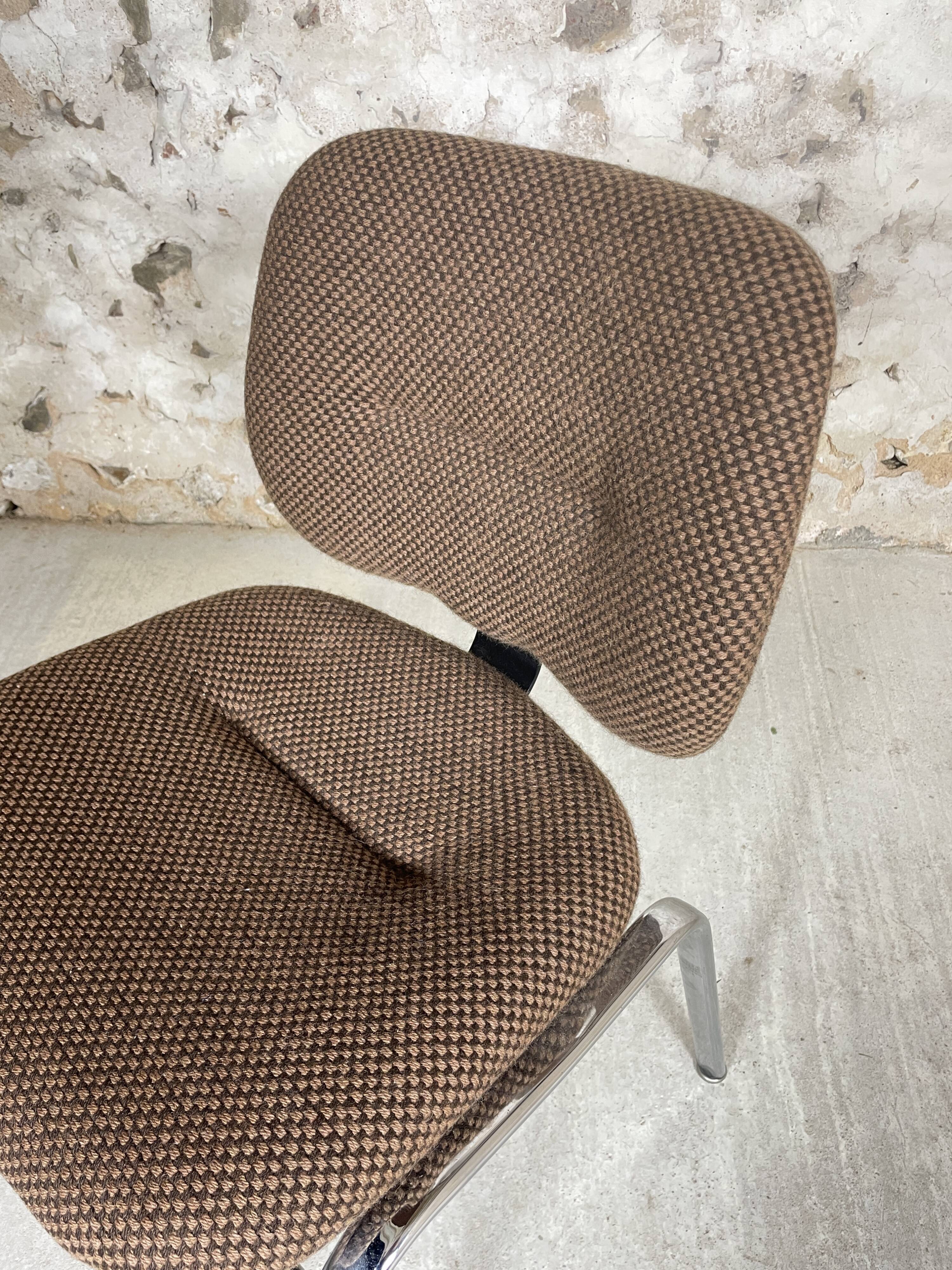 Conference chairs 70
