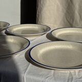 Set consisting of 6 beige flat plates with a blue rim + 3 deep plates.