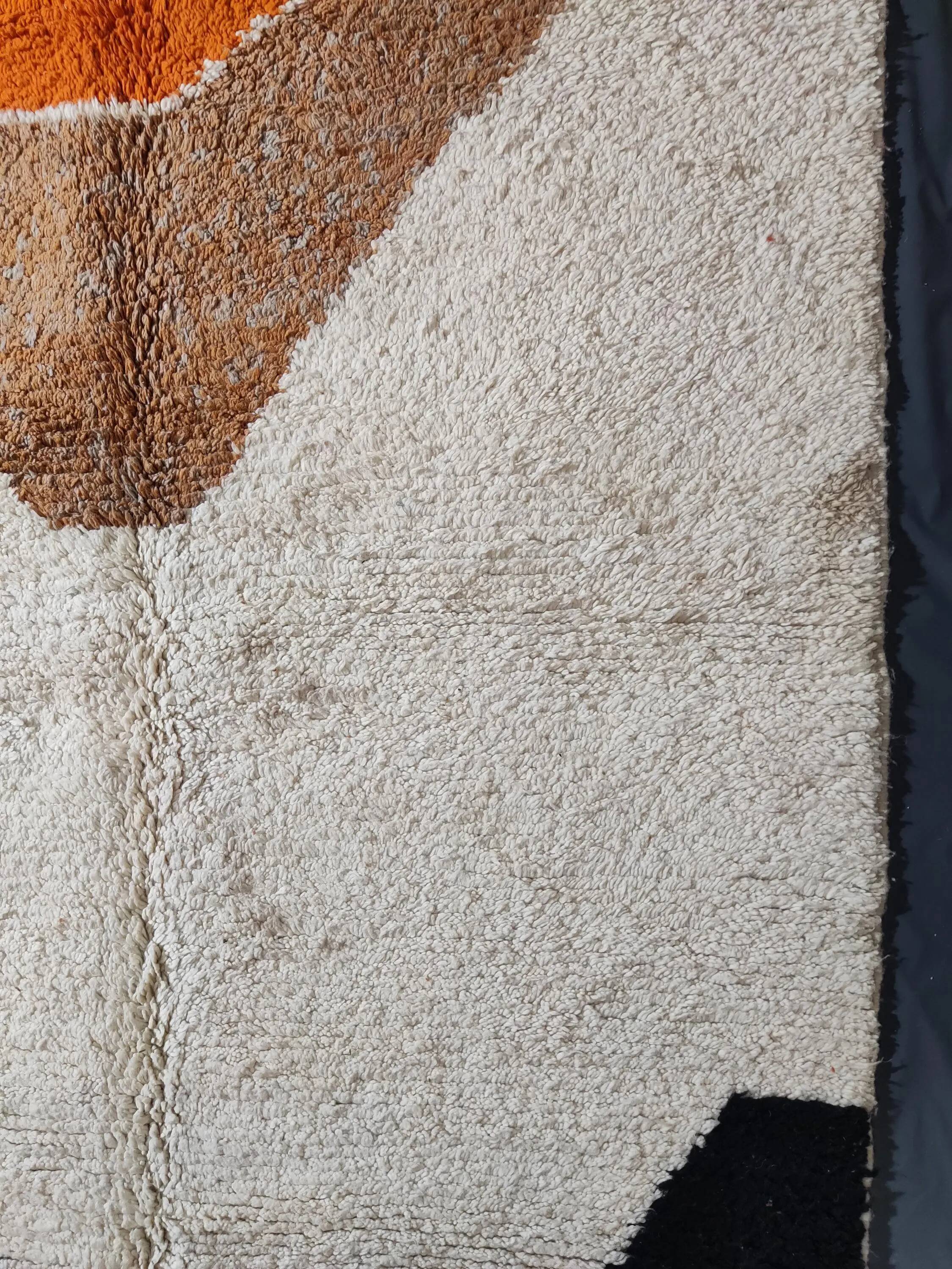 Handmade traditional carpet 250cm x 150cm Moroccan