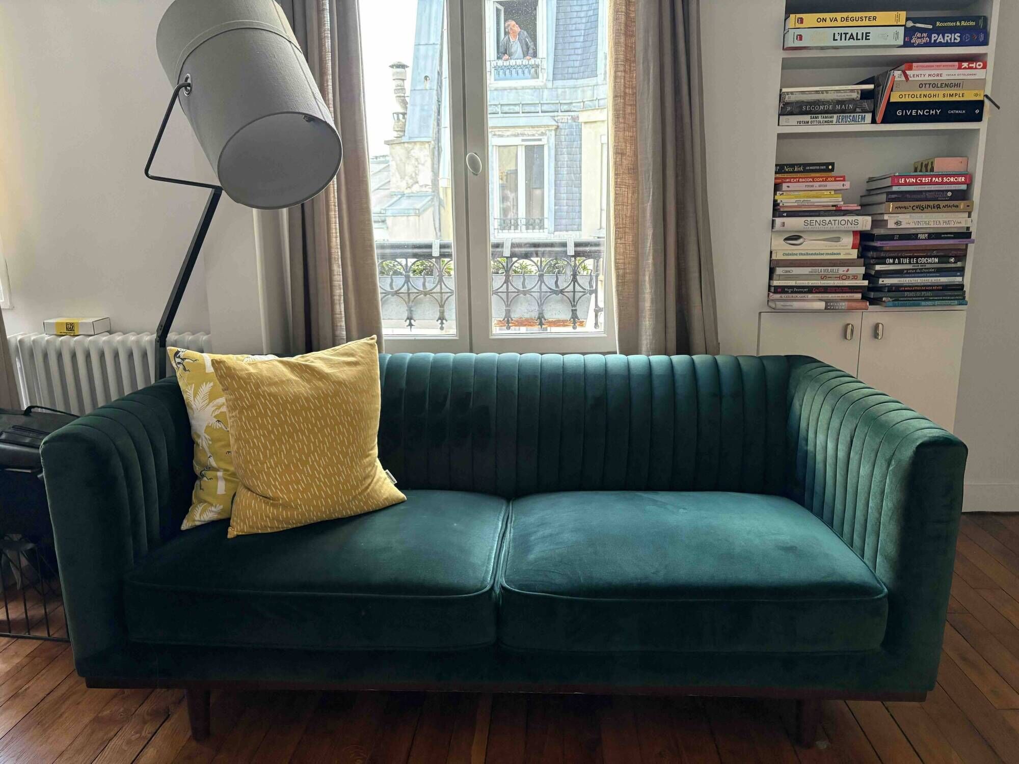 Green velvet sofa – 2/3 seats – Art Deco style