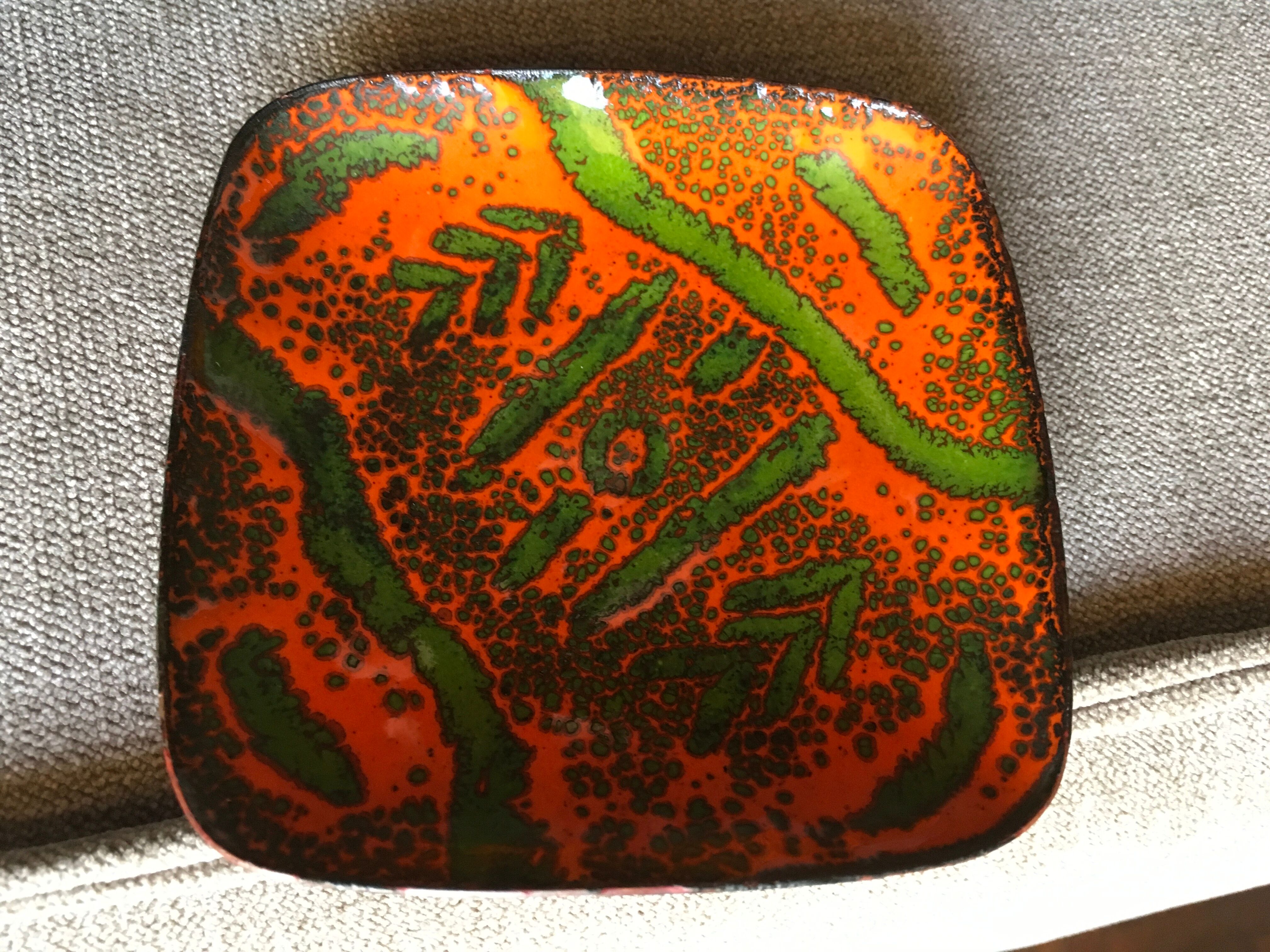 Ashtray in email