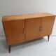 Buffet vintage avec 3 portes.