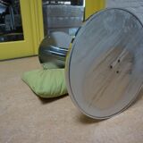 Mid-century modern round table by  Knoll International Kiga S.p.A, 1960s