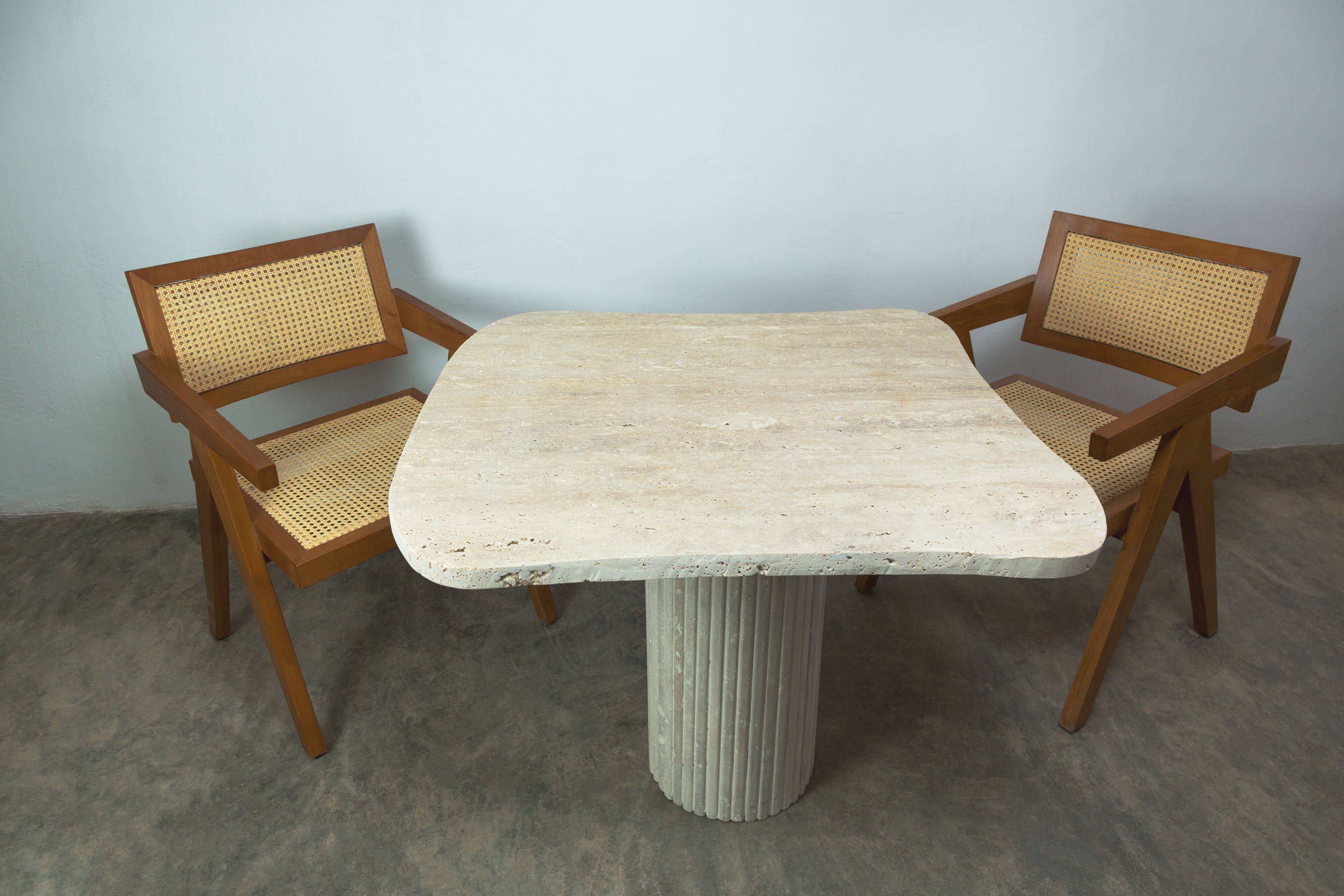 Natural travertine irregular dining table Athéna 90cm x 90cm