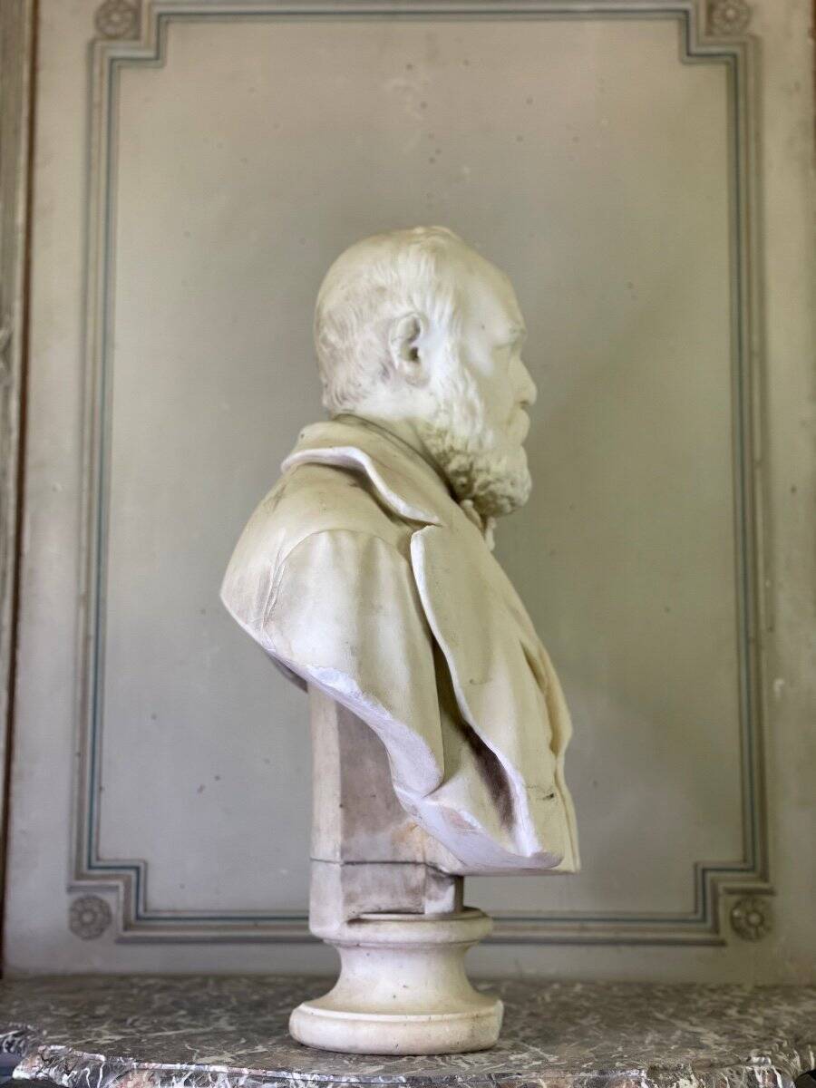 Buste en marbre de Carrare signé et daté Argenti Giosue 1886