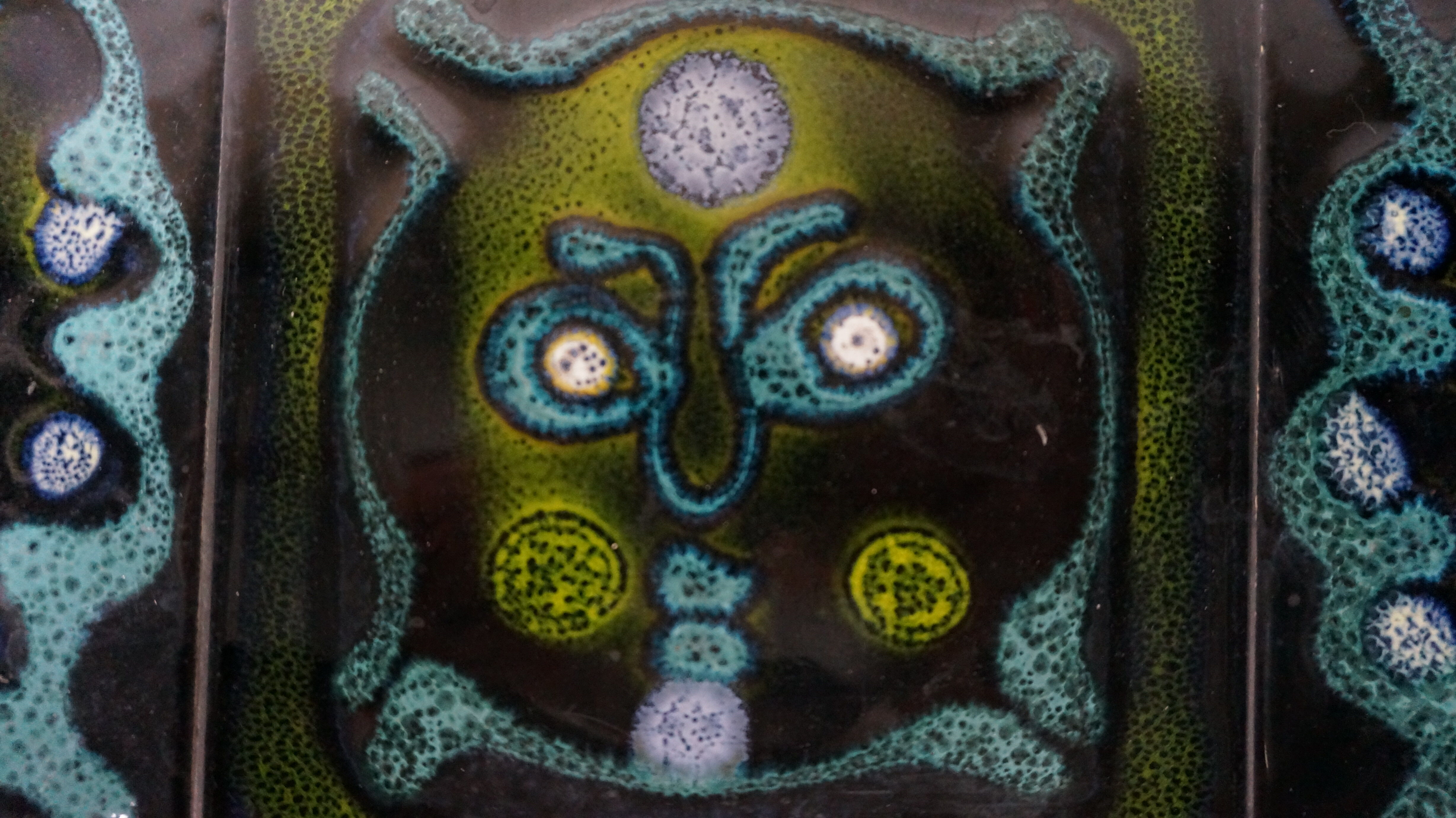 Oval coffee table by Guillerme and Chambron