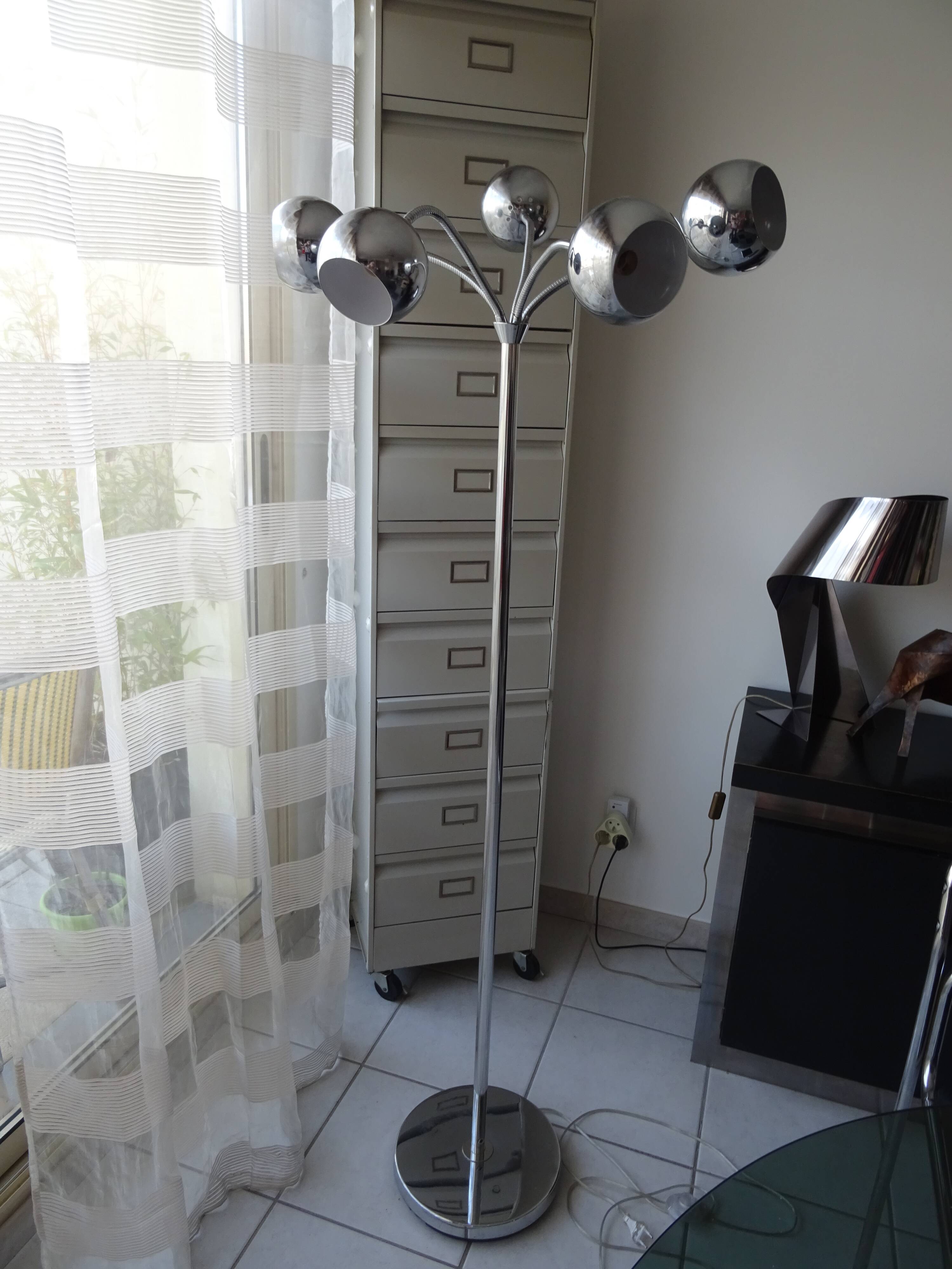 Lampadaire 5 boules orientables métal chromé vintage