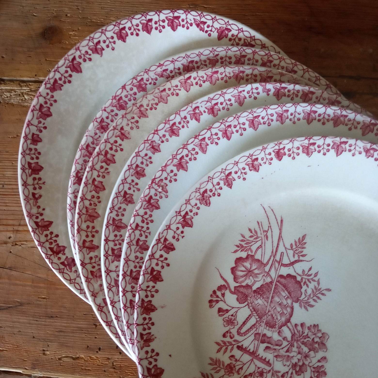 6 old dessert plates, iron earth, pink décor